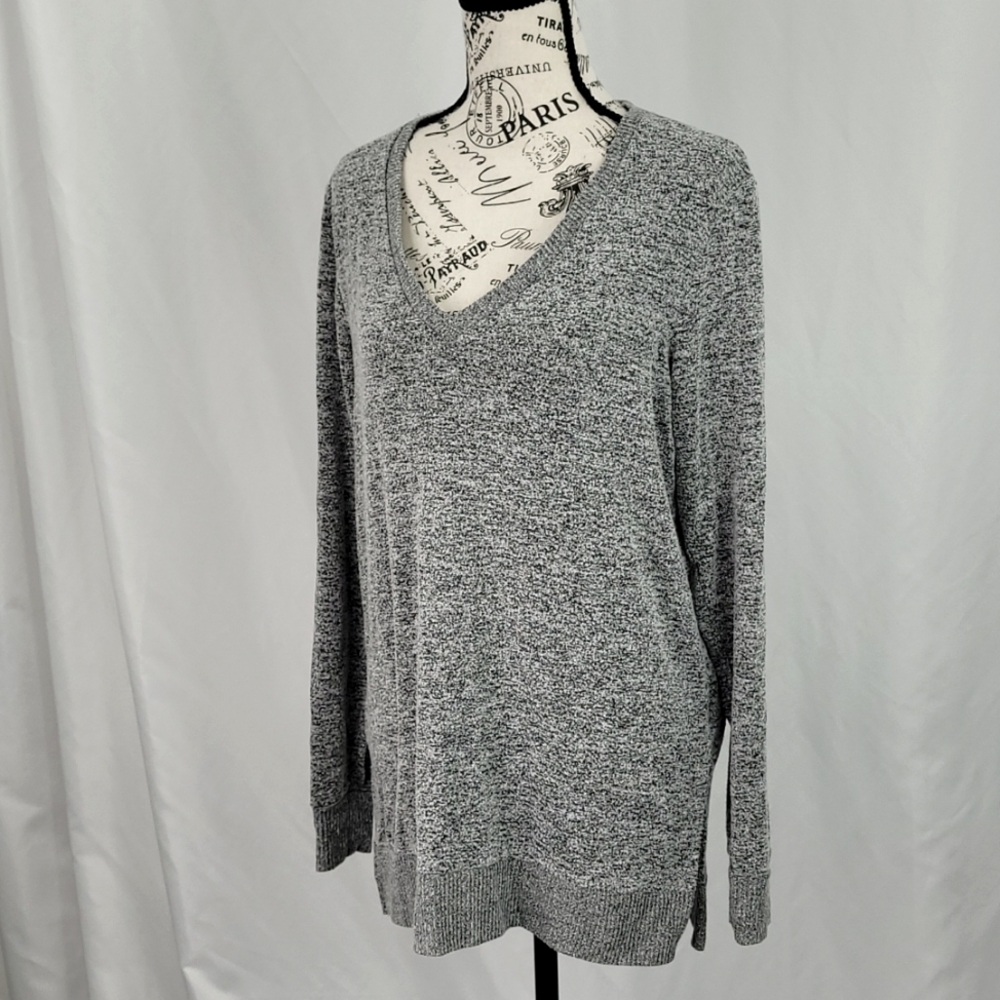 {Lucky Brand} Soft v neck sweater long